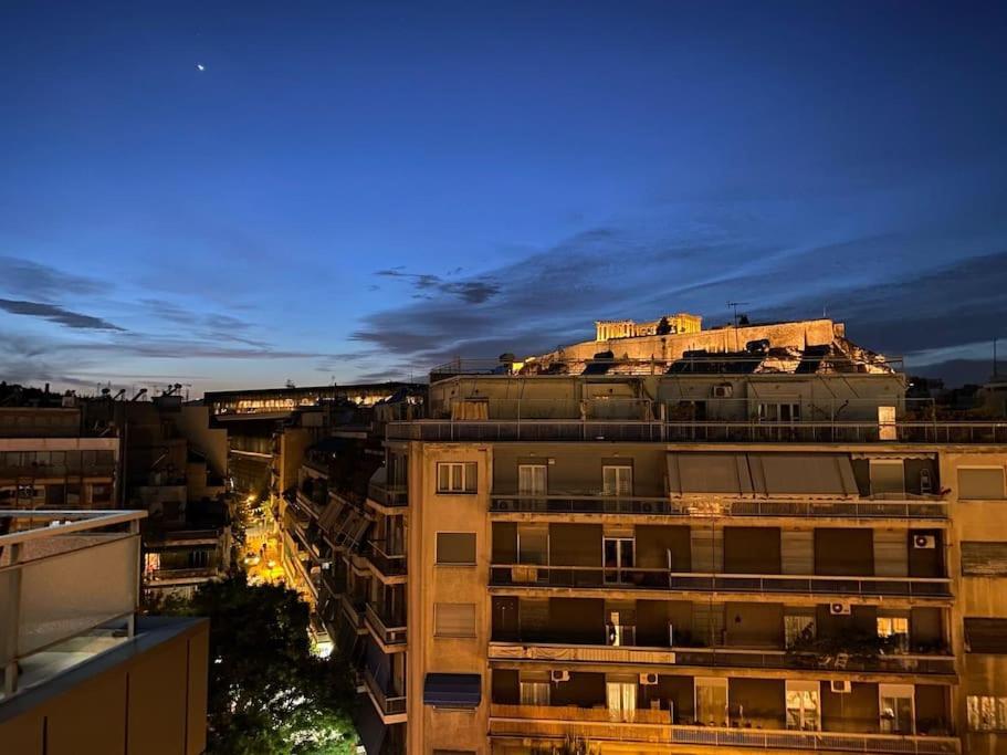 Lovely Apt W/Heated Jacuzzi &Full Acropolis View เอเธนส์ ภายนอก รูปภาพ