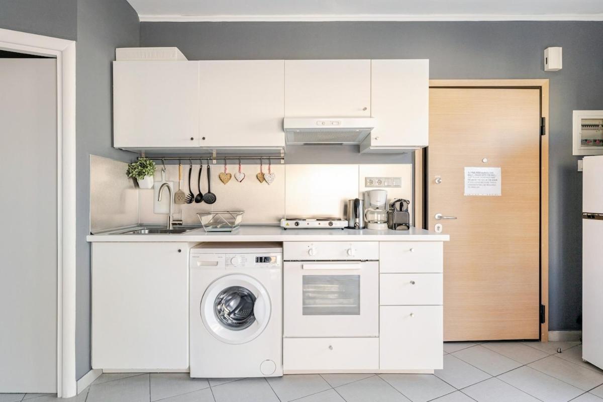 Lovely Apt W/Heated Jacuzzi &Full Acropolis View เอเธนส์ ภายนอก รูปภาพ